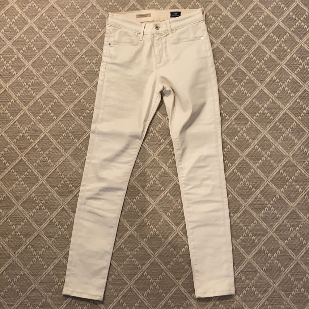 AG Farrah Skinny High Rise Skinny off white coated jeans. Look like leather